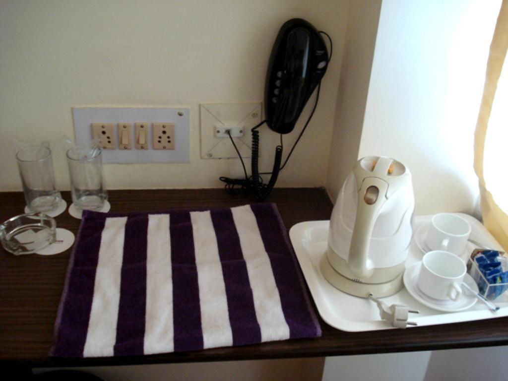 Down Town Guest House Calcutta Chambre photo