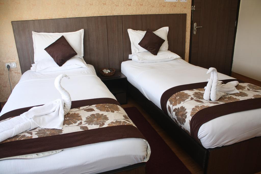 Down Town Guest House Calcutta Extérieur photo